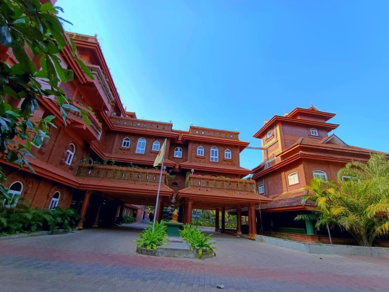 Krishna Beach Resort Каннур Екстер'єр фото